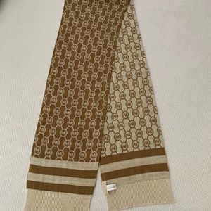 Michael Kors scarf